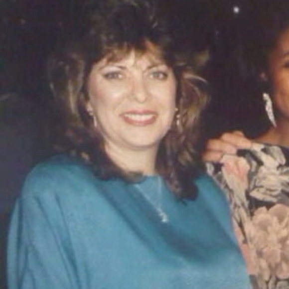 Meet your Posher, Joanne - Picture 1 of 1